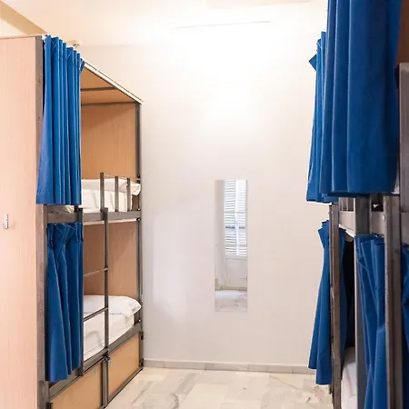 The Nomad Hostel&Pension-2